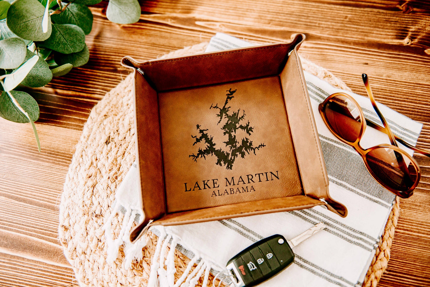 The Lillie Pad - Norris Lake Map Engraved Leatherette Valet Tray