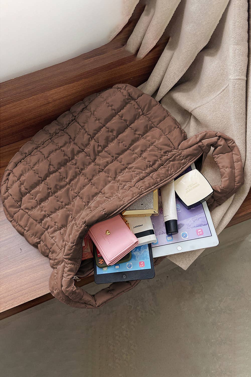Lovesoft - Quilted Zipper Large Shoulder Bag