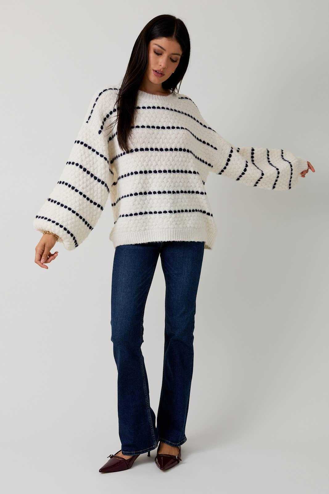 Sunday Edition by LE LIS - ROUND NECK BALLOON LONG SLEEVE SWEATER