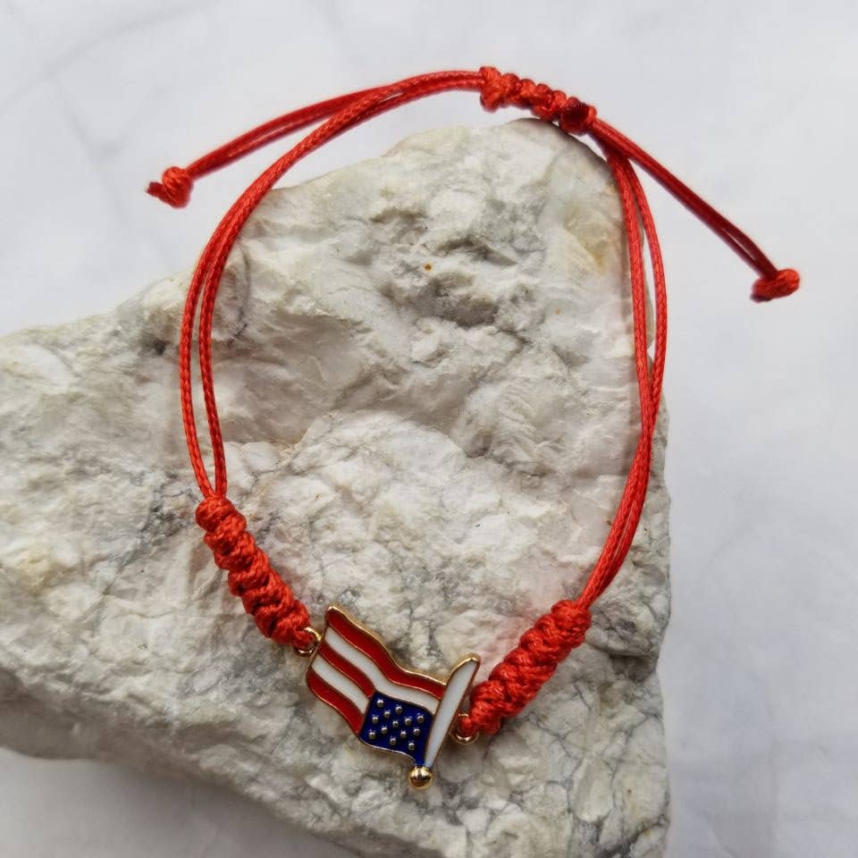 The Pretty Jewellery - American Patriotic Flag Charm Bracelet