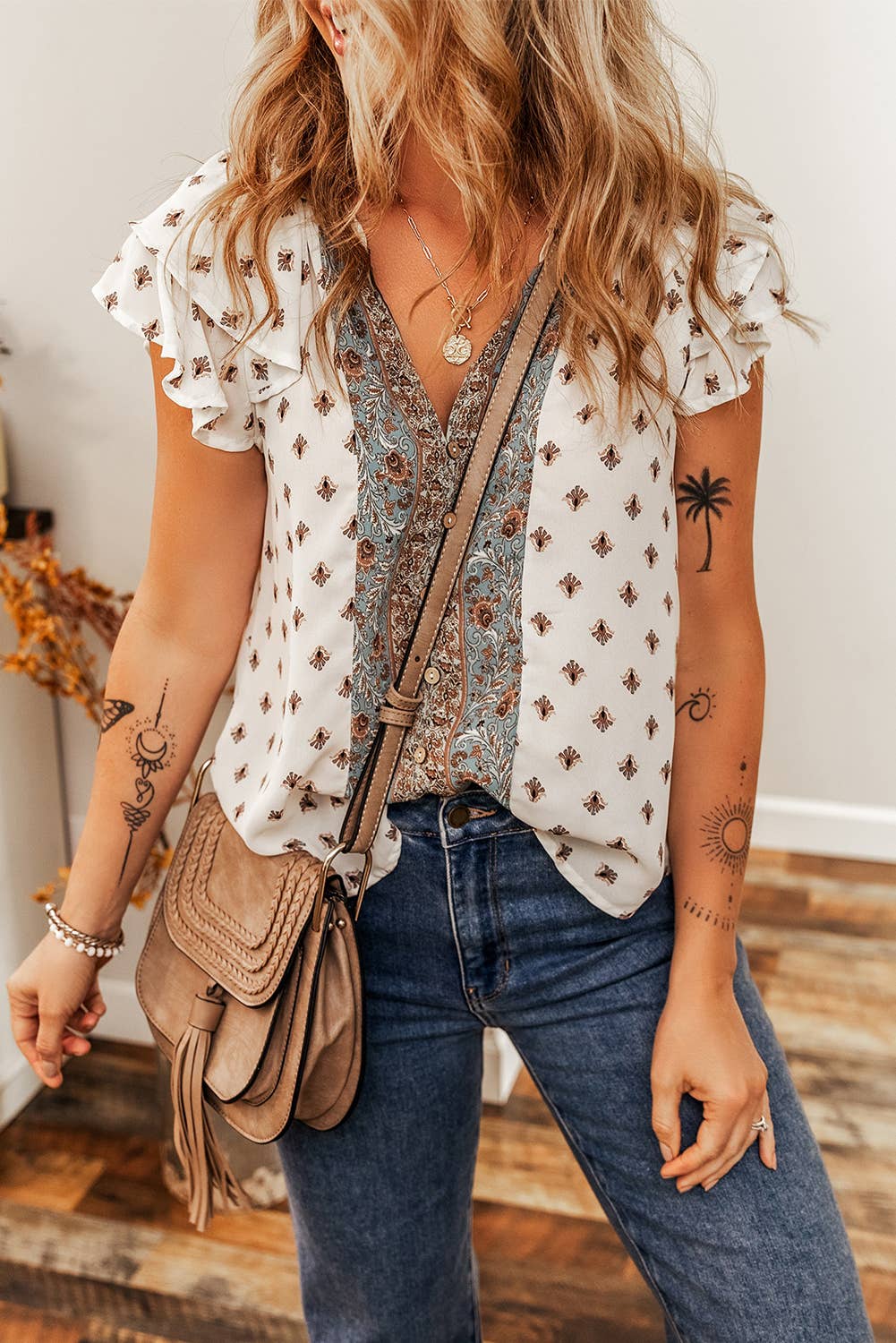 Aapparella - Boho Floral Patchwork Ruffle Sleeve Shift Blouse | S-XL