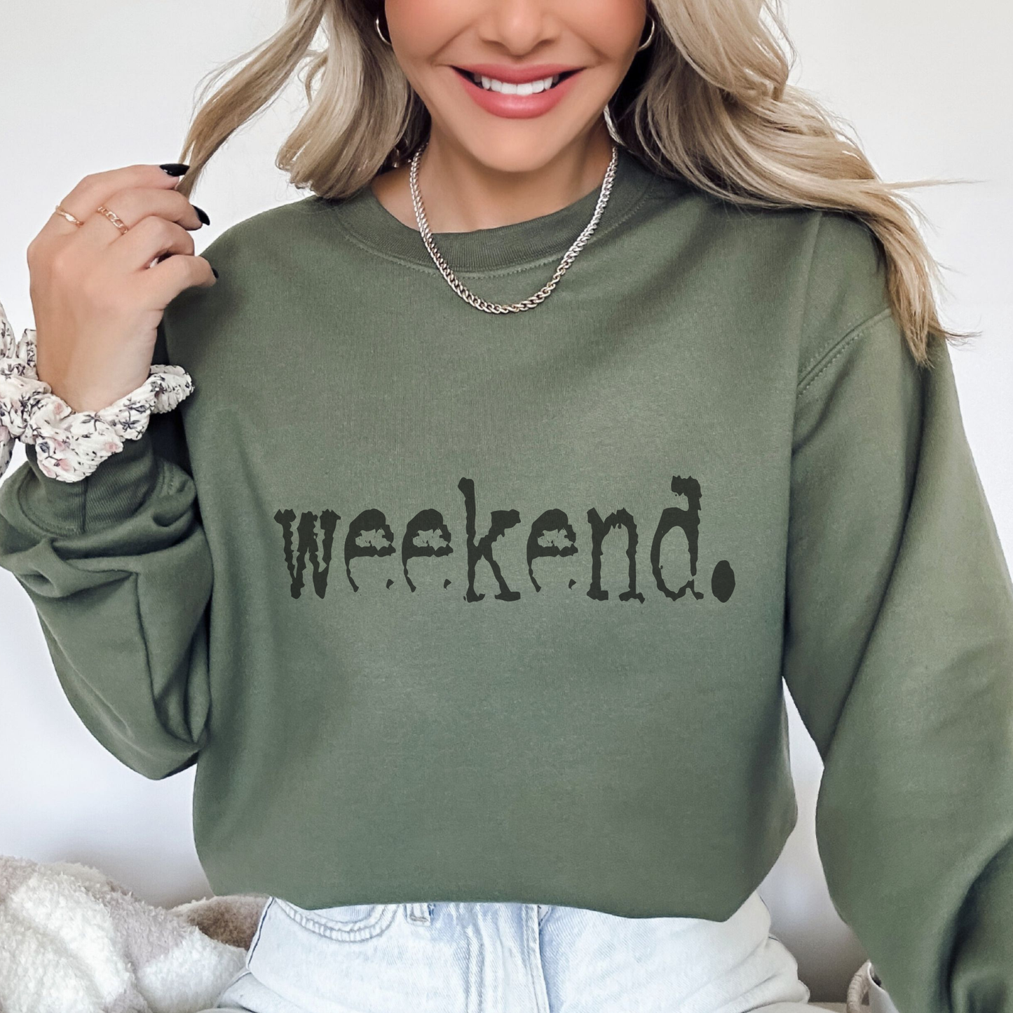 Trendznmore - Weekend. Distressed Typography Funny Graphic Sweatshirt