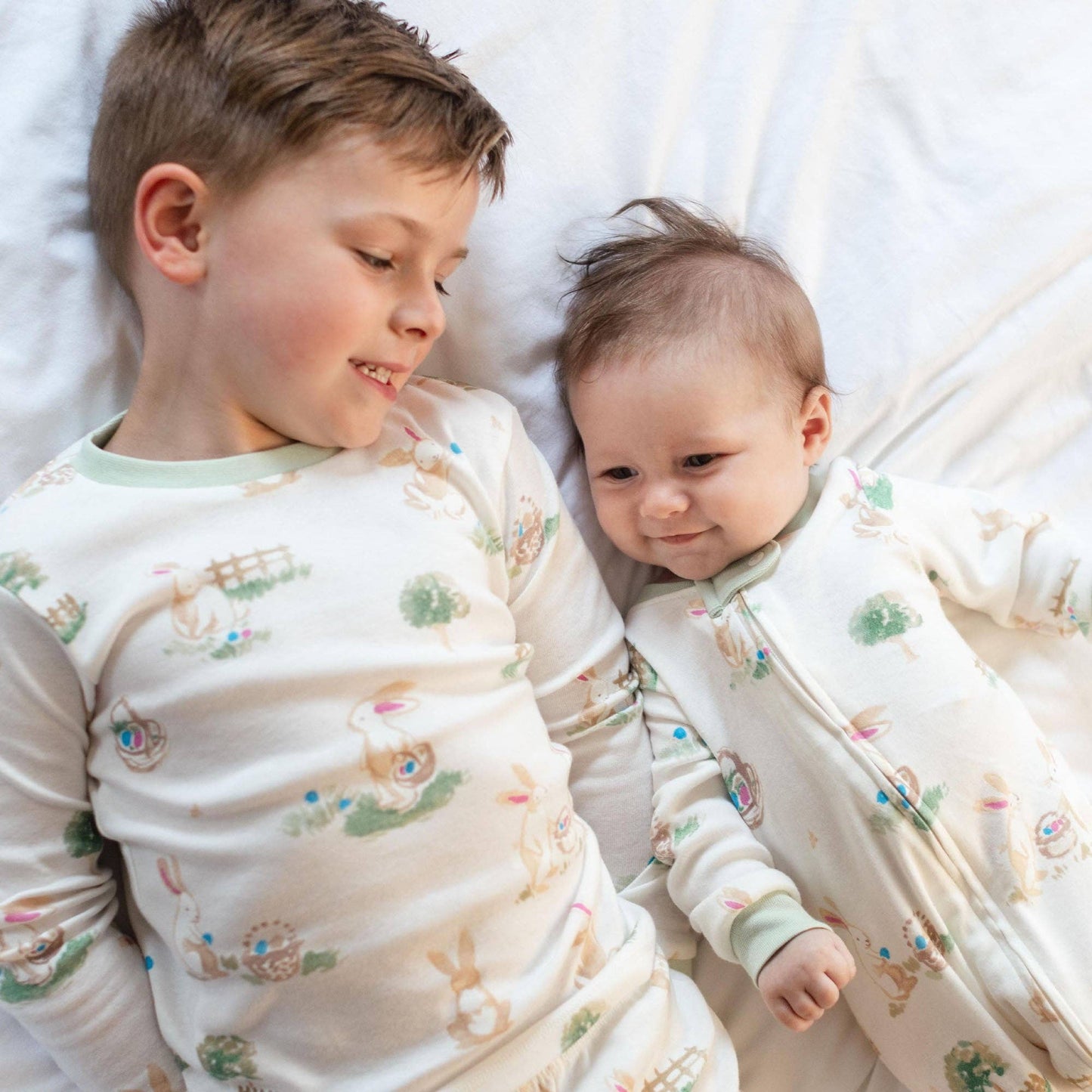 Burt's Bees Baby - Bunny Egg Hunt Organic Cotton Sleep & Play