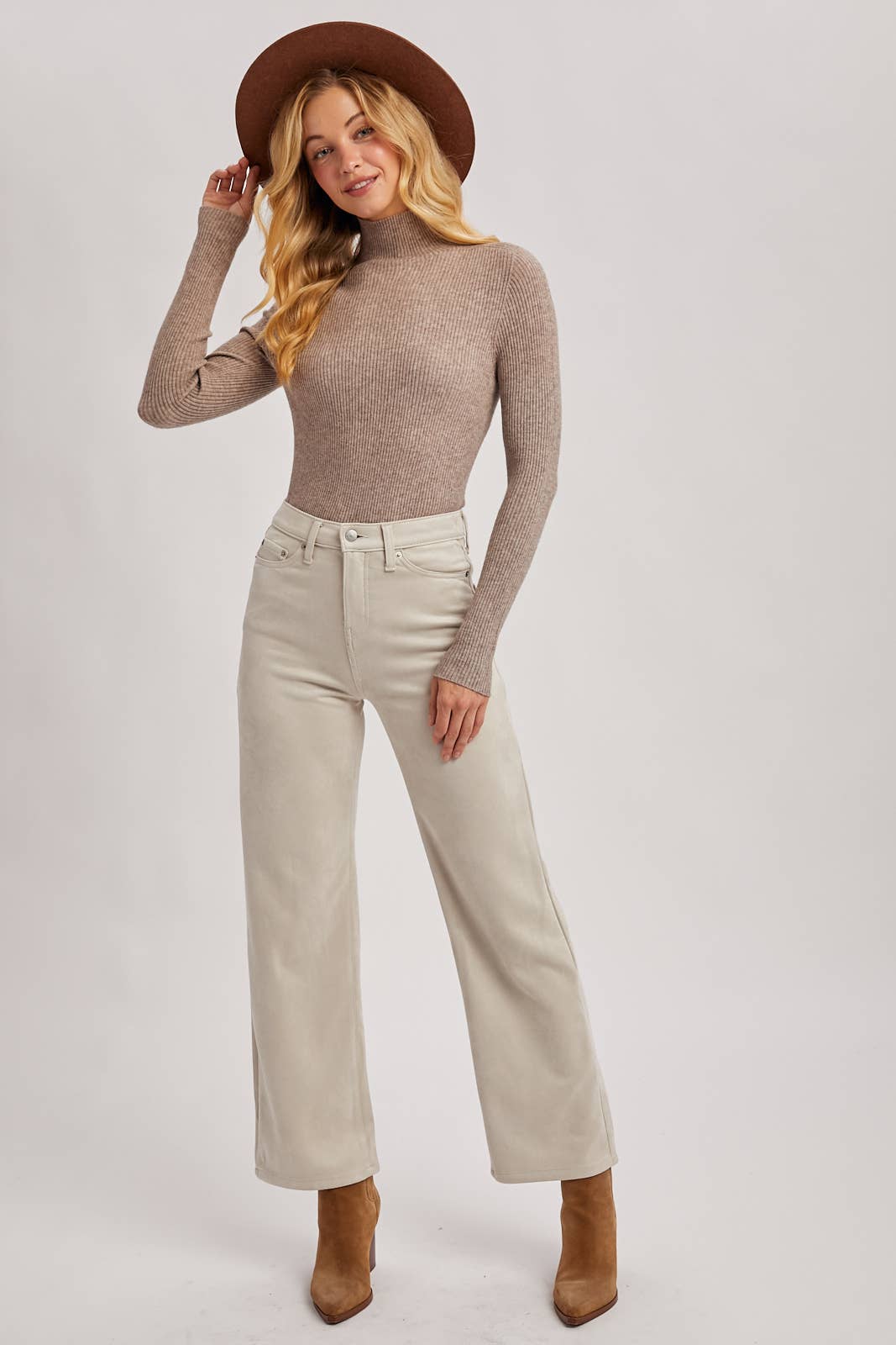 Bluivy - WHOLEGARMENT MOCK NECK RIBBED KNIT TOP