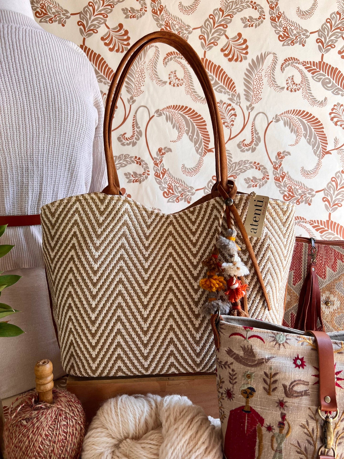 Atenti - Hanna Lolita: USA Made, Handbag with Matching Pouch