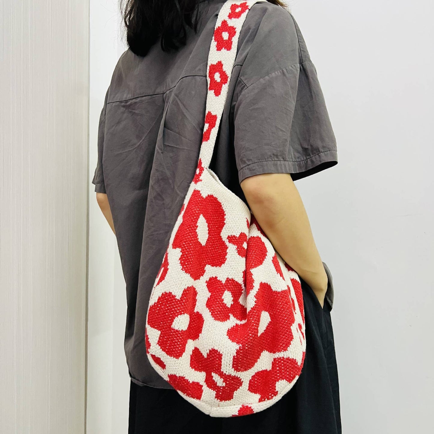 Lovesoft - Flower Knitted Large Single Shoulder Bag