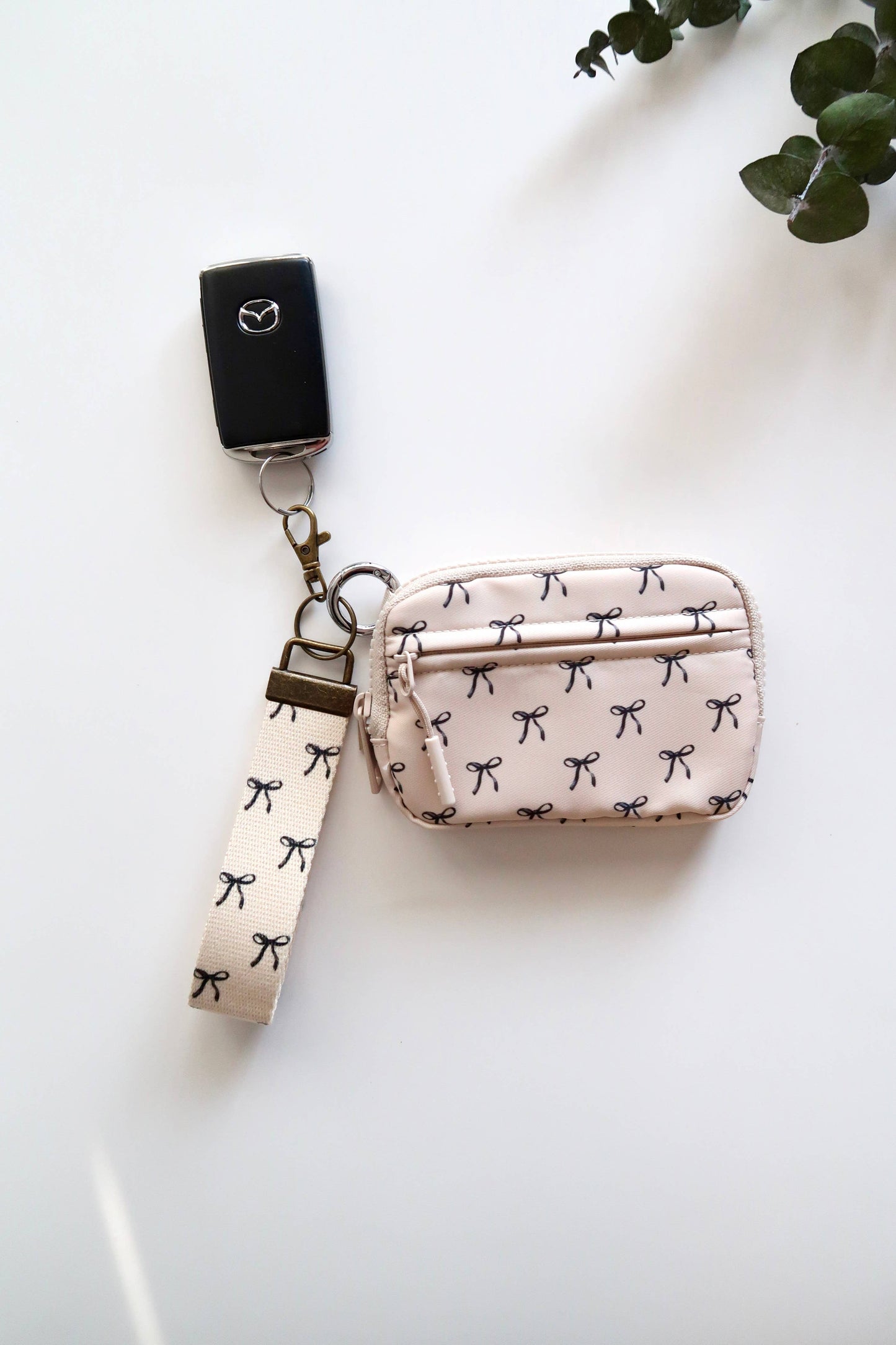 Frederick Family Co. - Bow Keychain Wallet with Wrist Lanyard, Compact Card Holder