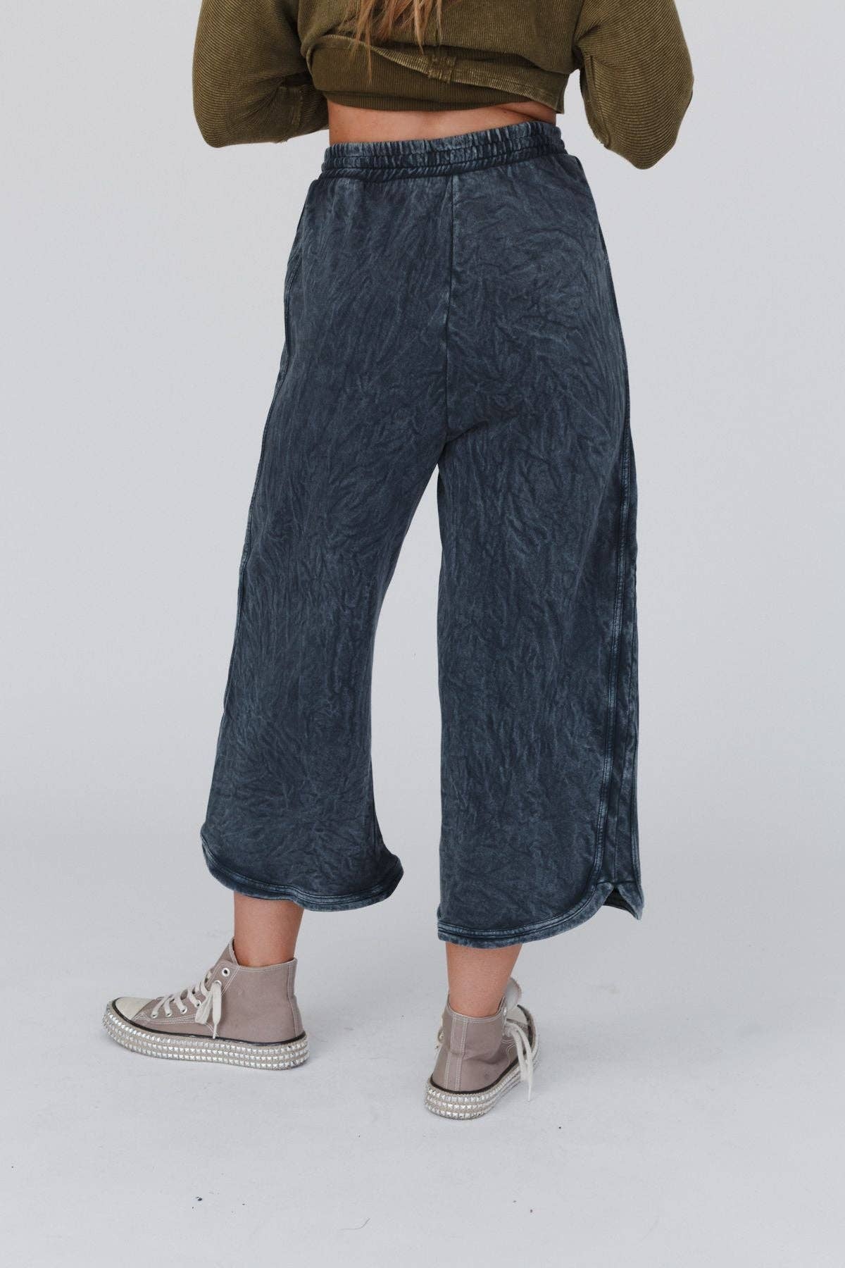Three Bird Nest - So Comfy Wide Leg Pant Petite Length - New Navy