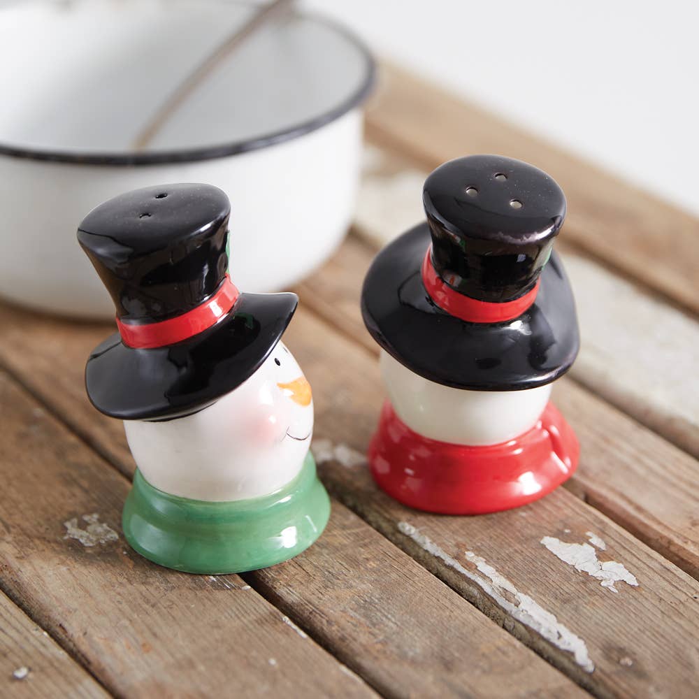 CTW Home Collection - Cheerful Snowmen Salt & Pepper Shakers