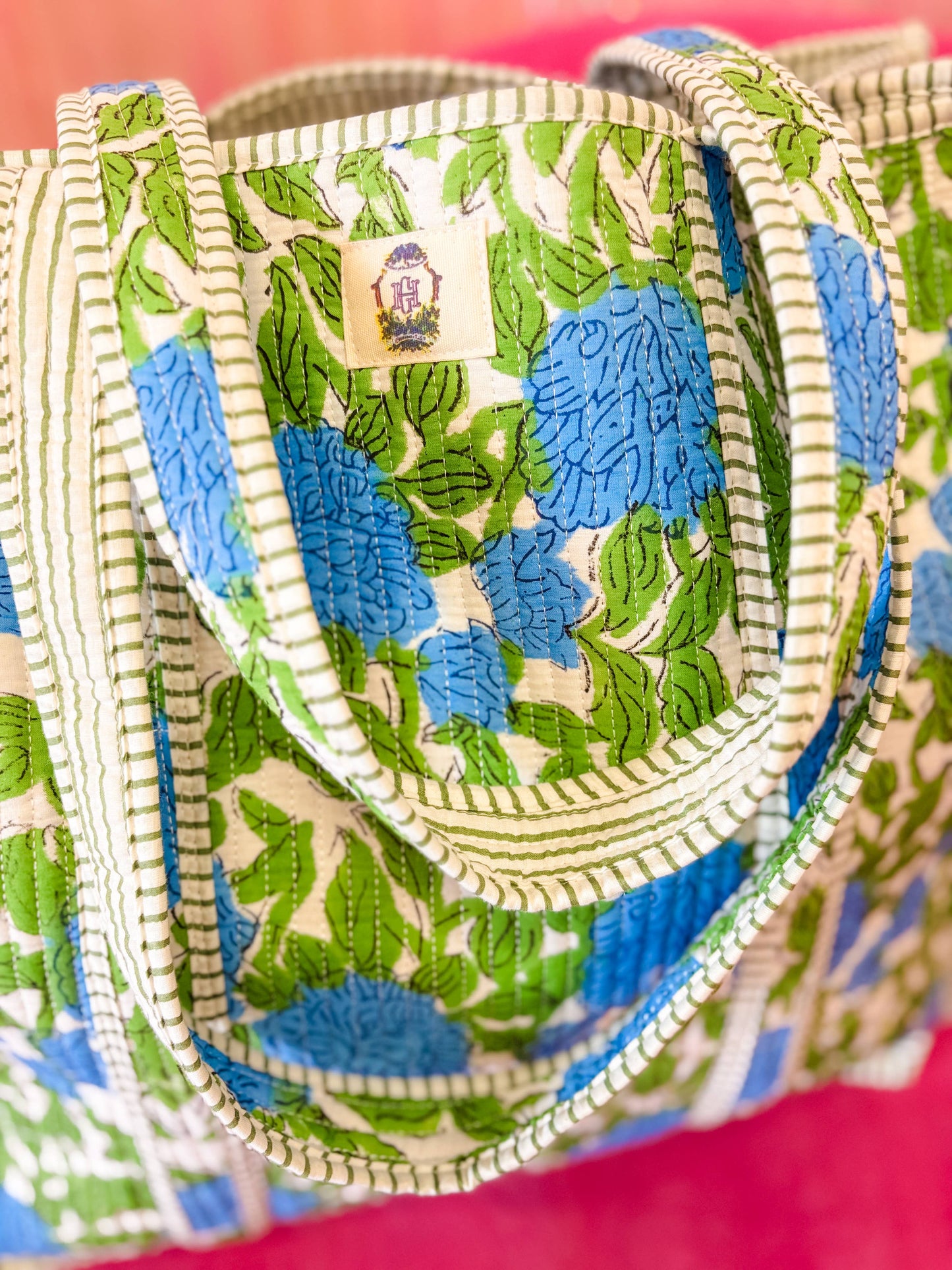 Heart of Grace - Charleston | Regular Size Quilted Tote Bag