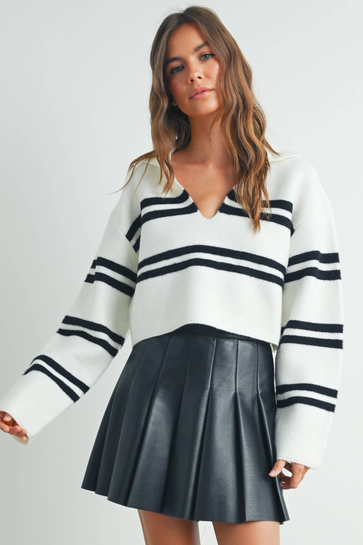 BUTTERMELON - Stripe Crop Collar Sweater Top - BMW7393