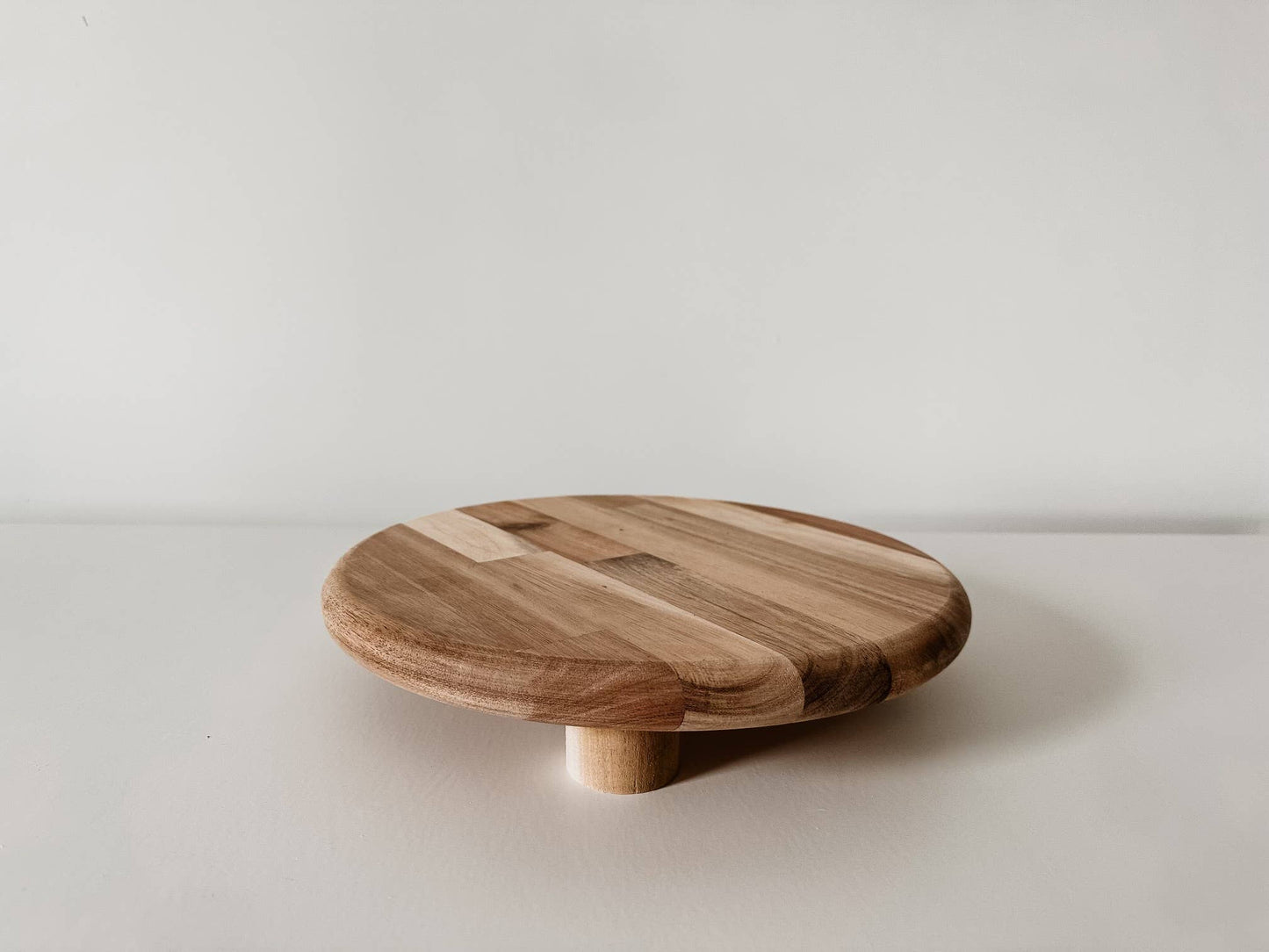 Heartland Designs - Round Acadia Riser | Cutting board