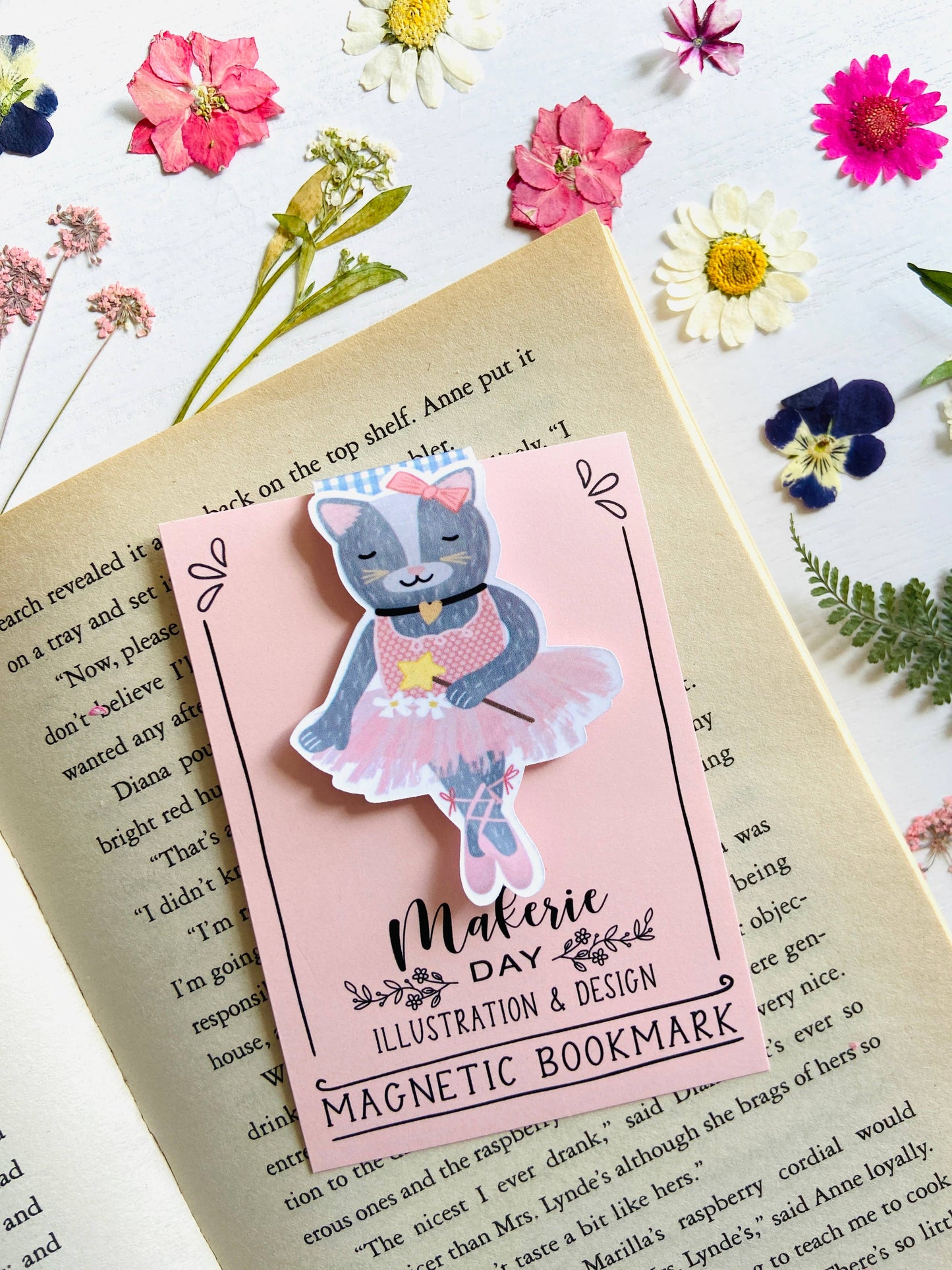 Makerie Day - Ballerina Kitty Magnetic Bookmark