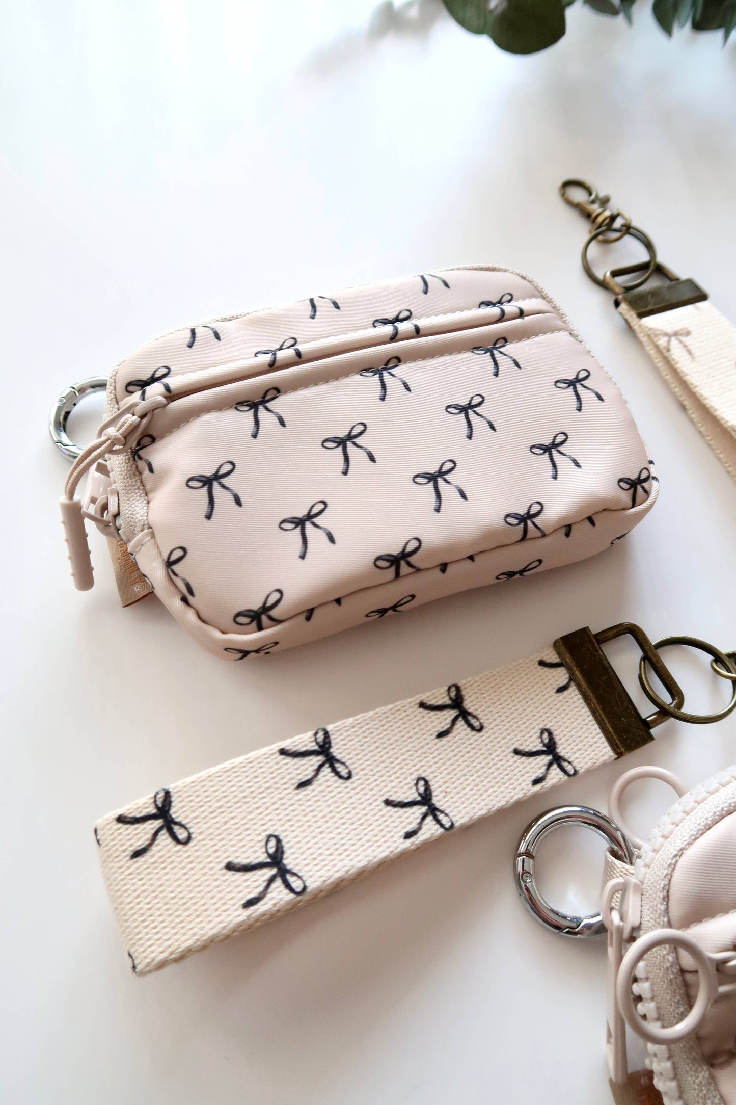 Frederick Family Co. - Bow Keychain Wallet with Wrist Lanyard, Compact Card Holder
