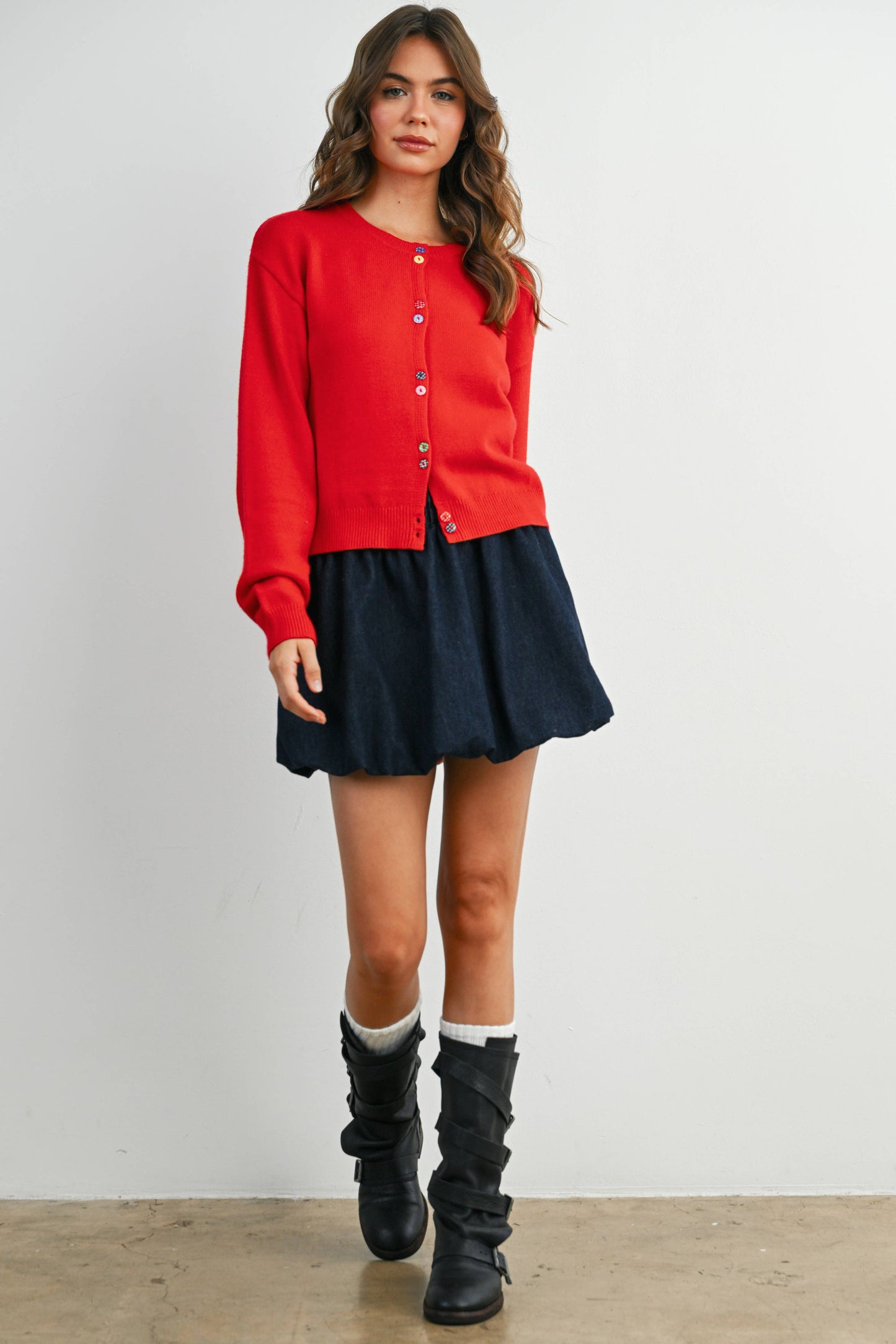 BUTTERMELON - Long Sleeve Buttoned Cropped Cardigan Sweater - BMC7906