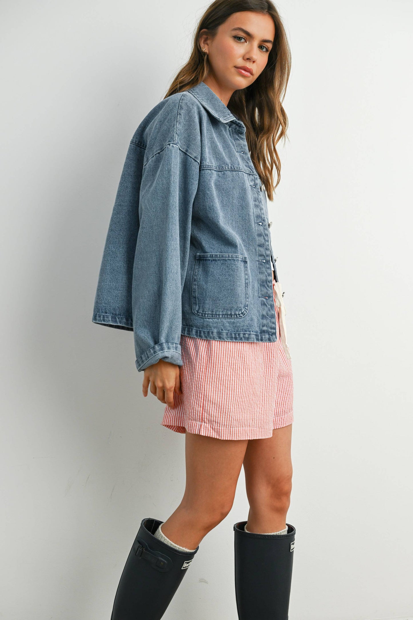 BUTTERMELON - Button-Down Jacket with Shirt Collar and Pockets - BMJ7821
