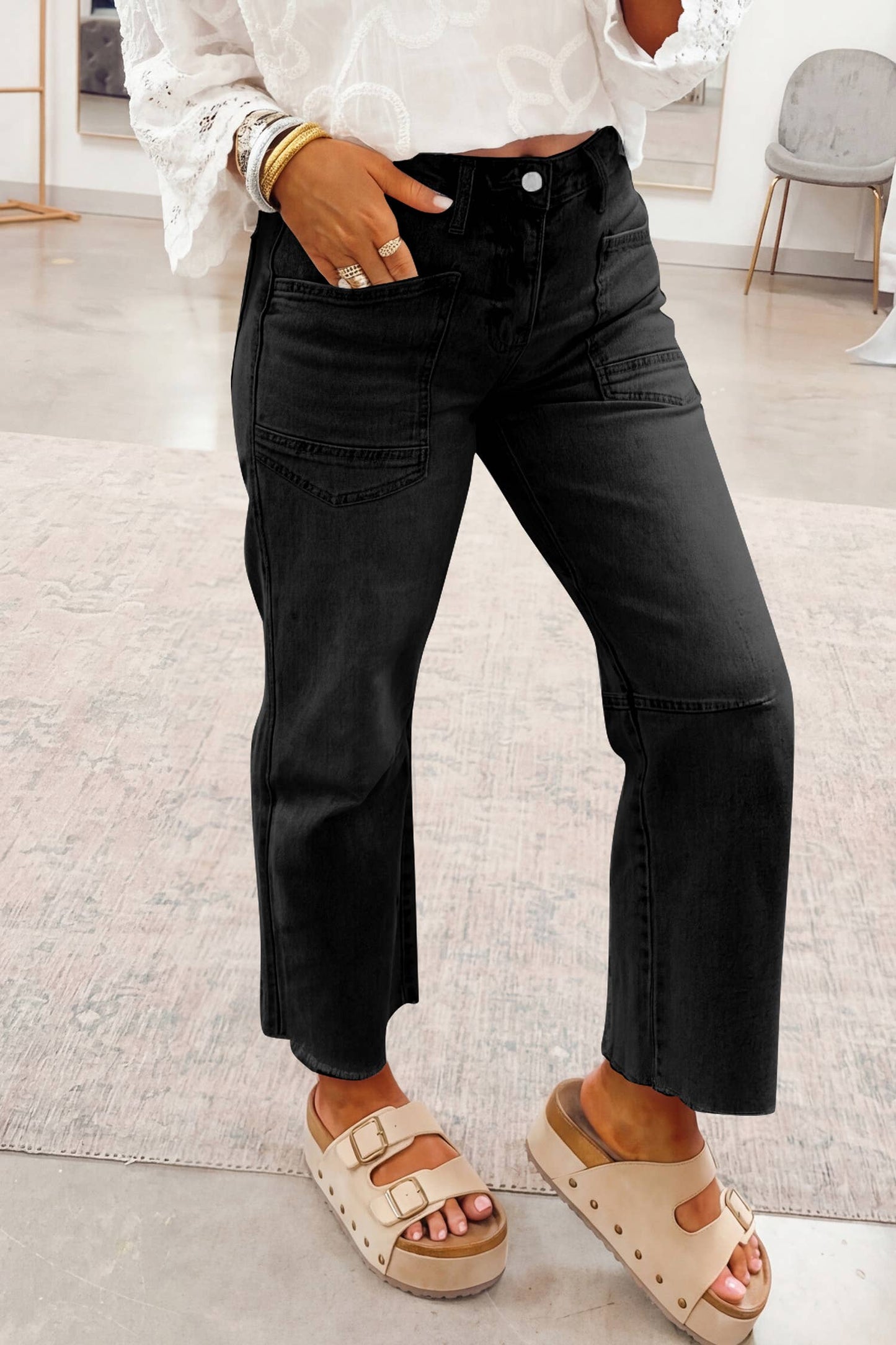 1 the Woman - Solid Frayed Regular Cropped Light Wash Jeans