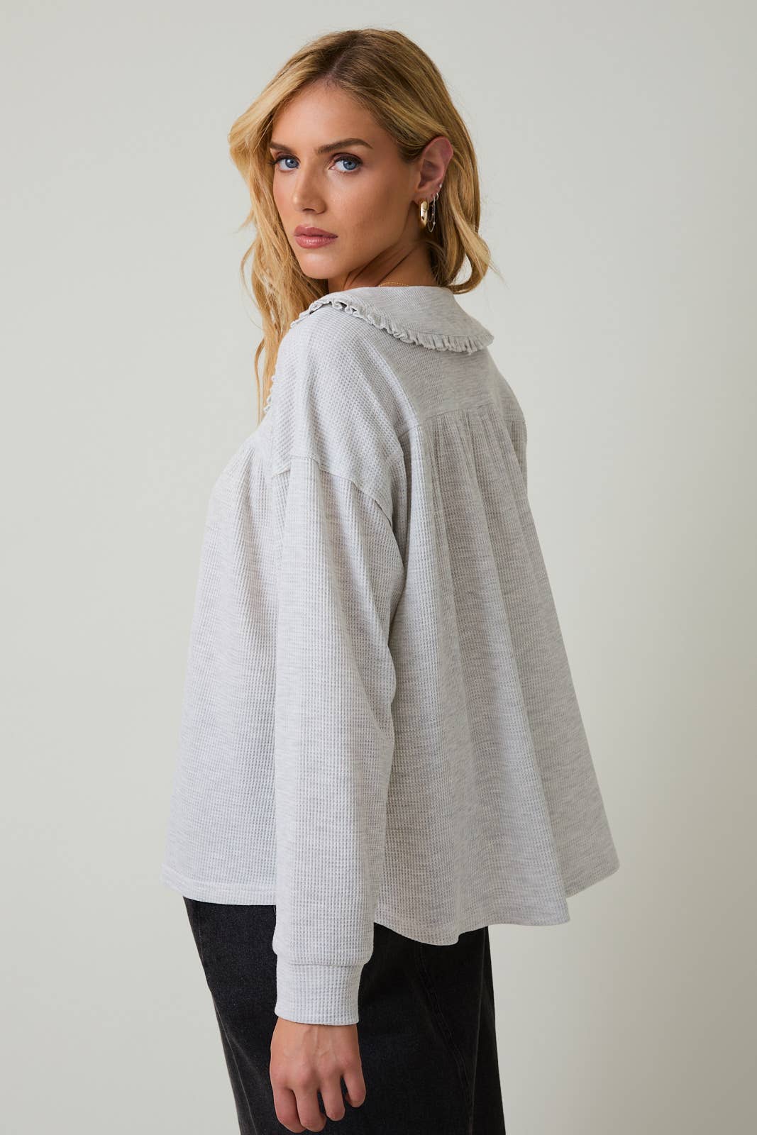 Sunday Edition by LE LIS - PETER PAN COLLARED THERMAL LONG SLEEVE BUTTON UP TOP
