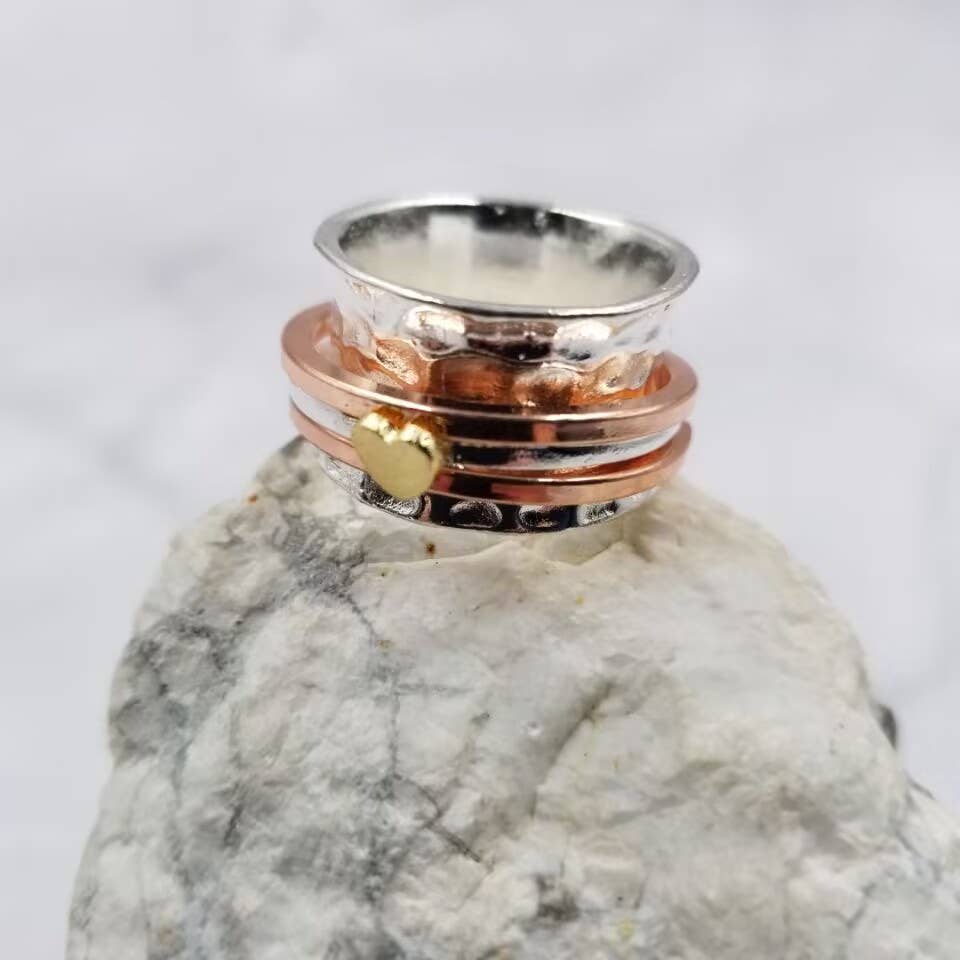 The Pretty Jewellery - Gold Heart Spinner Ring