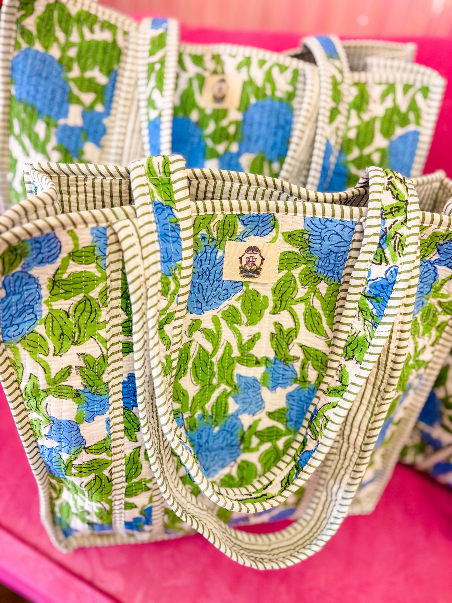 Heart of Grace - Charleston | Regular Size Quilted Tote Bag 
