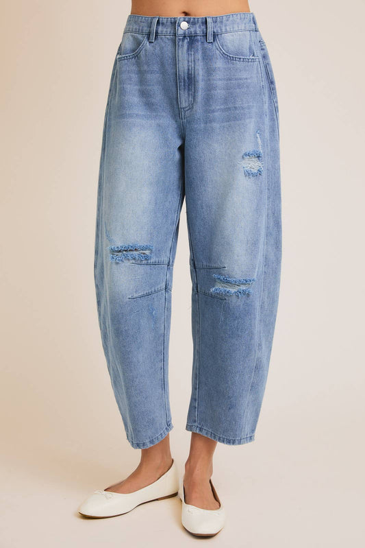 GILLI - DISTRESSED BARREL JEANS