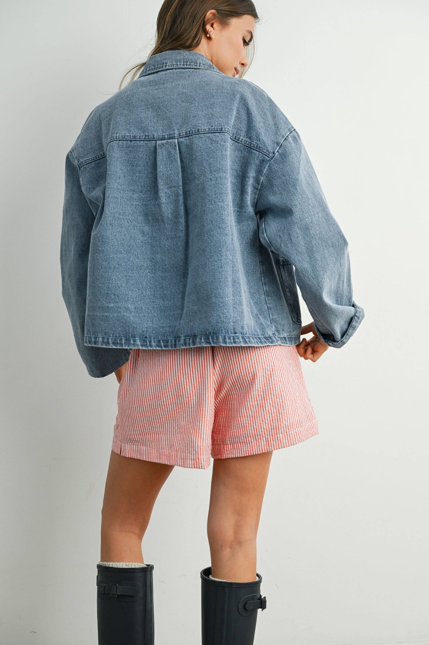 BUTTERMELON - Button-Down Jacket with Shirt Collar and Pockets - BMJ7821