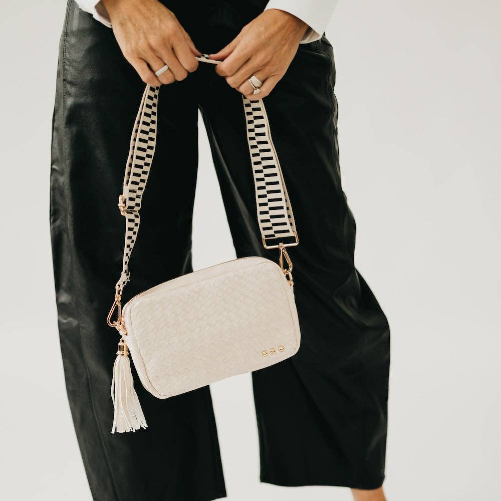 Pretty Simple - Woven Willow Camera Crossbody Bag