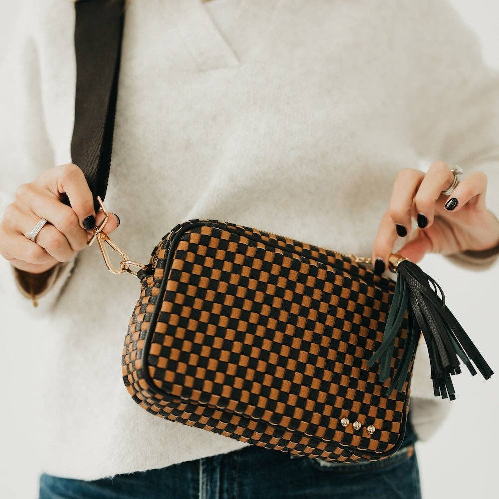 Pretty Simple - Woven Willow Camera Crossbody Bag