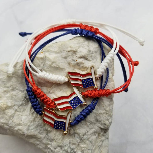 The Pretty Jewellery - American Patriotic Flag Charm Bracelet