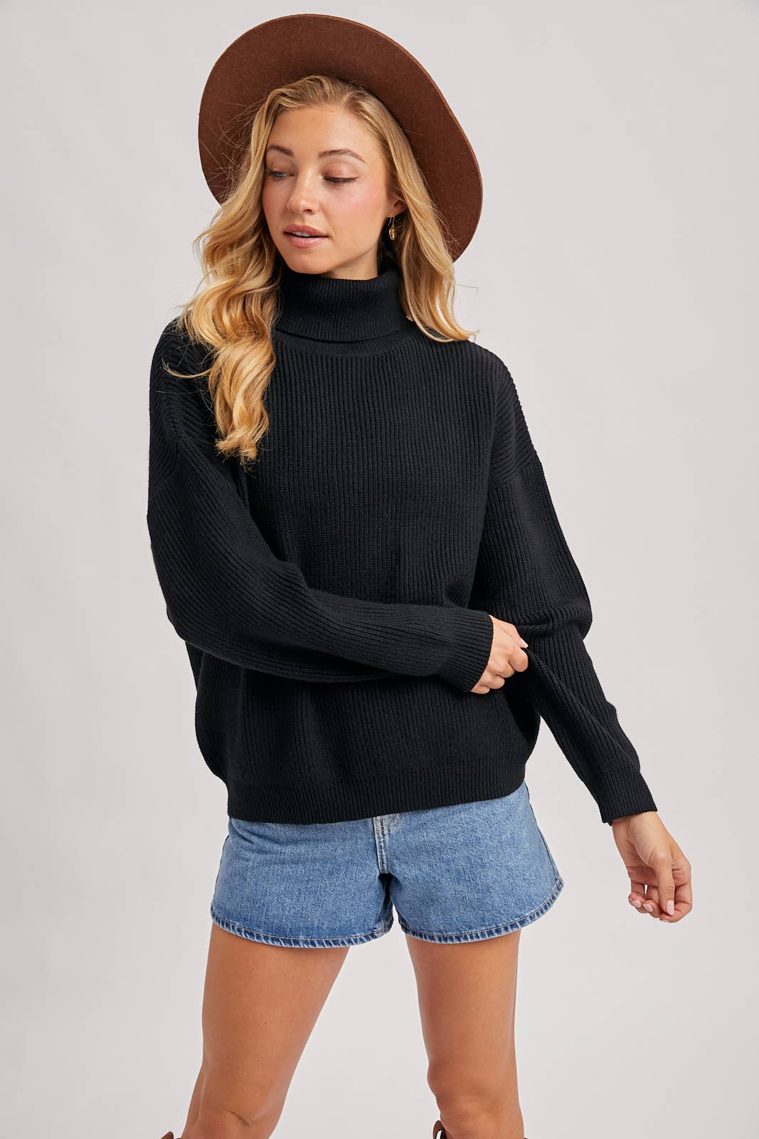 Bluivy - TURTLENECK RIBBED KNIT SWEATER