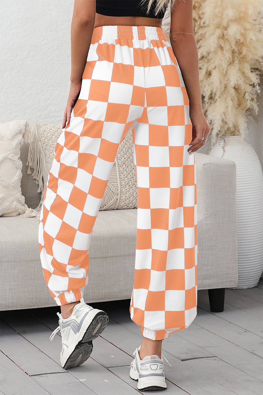 1 the Woman - Checkerboard Elastic Waist Pocketed Joggers