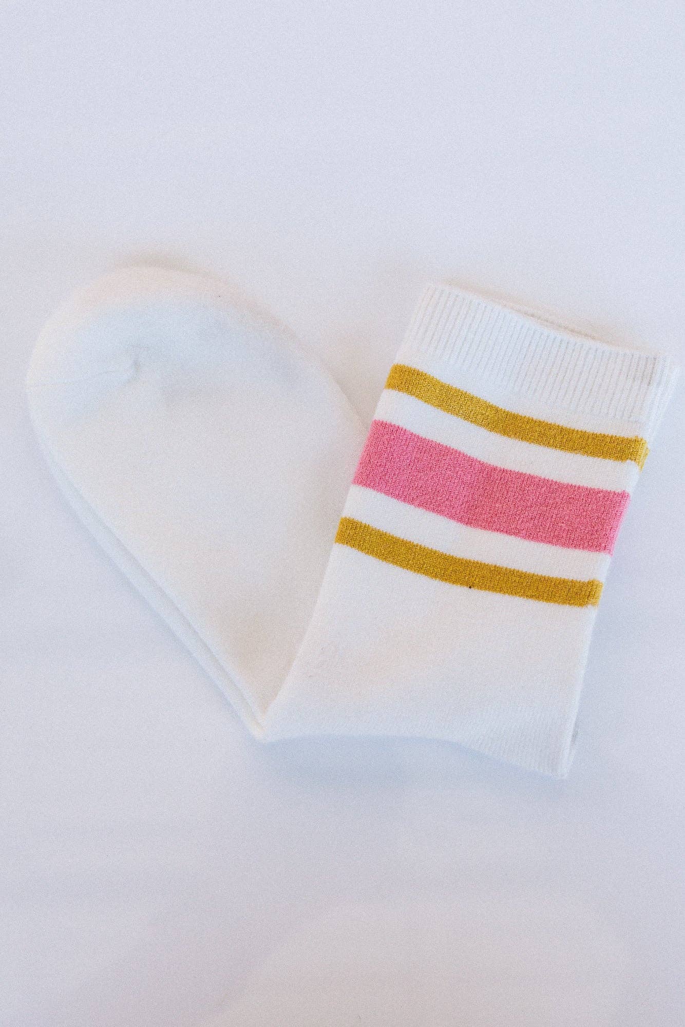 Three Bird Nest - Retro Summer Crew Socks - Pink
