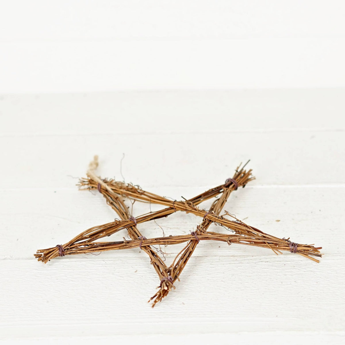 Impressive Enterprises, Inc. - 570313- 10IN ANGLE VINE TWIG STAR