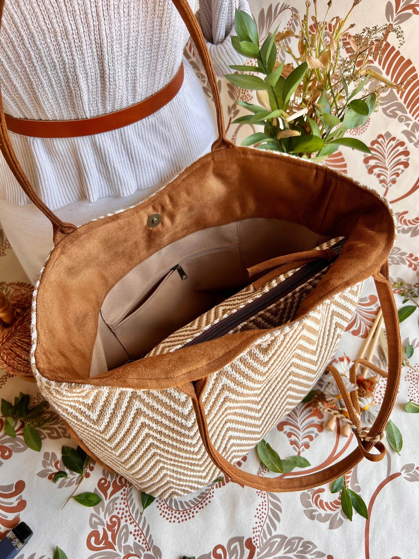 Atenti - Hanna Lolita: USA Made, Handbag with Matching Pouch