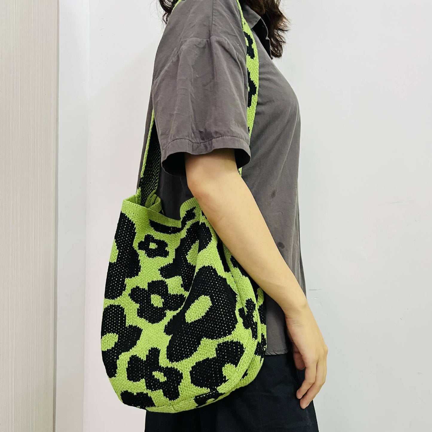 Lovesoft - Flower Knitted Large Single Shoulder Bag