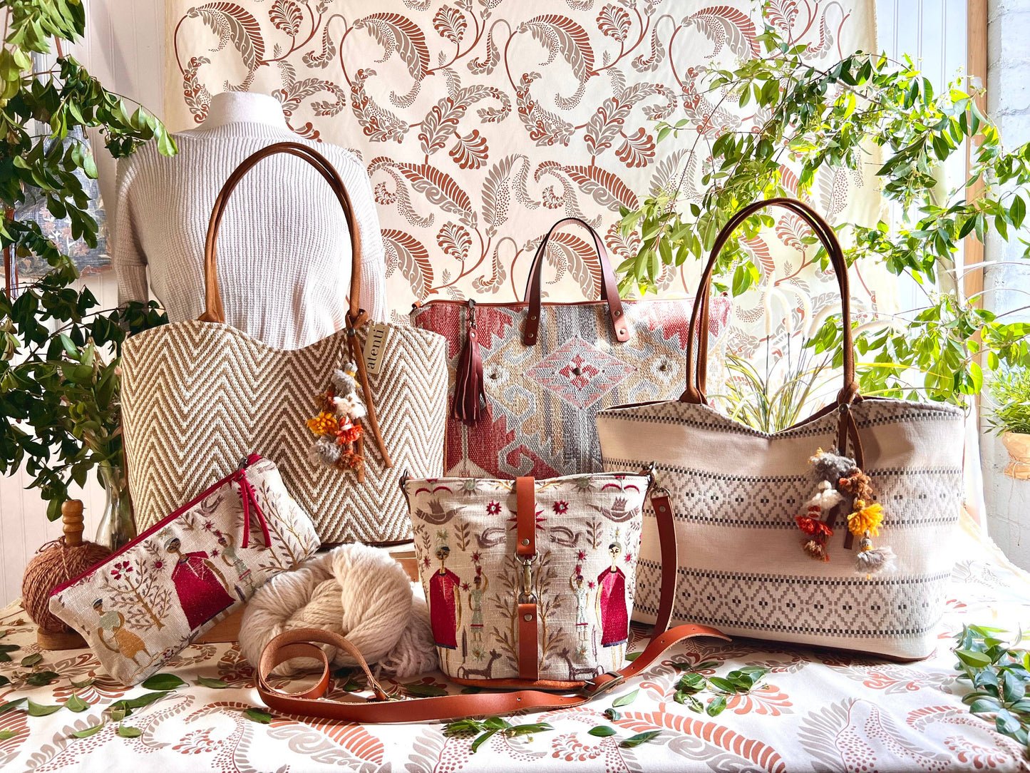 Atenti - Hanna Lolita: USA Made, Handbag with Matching Pouch