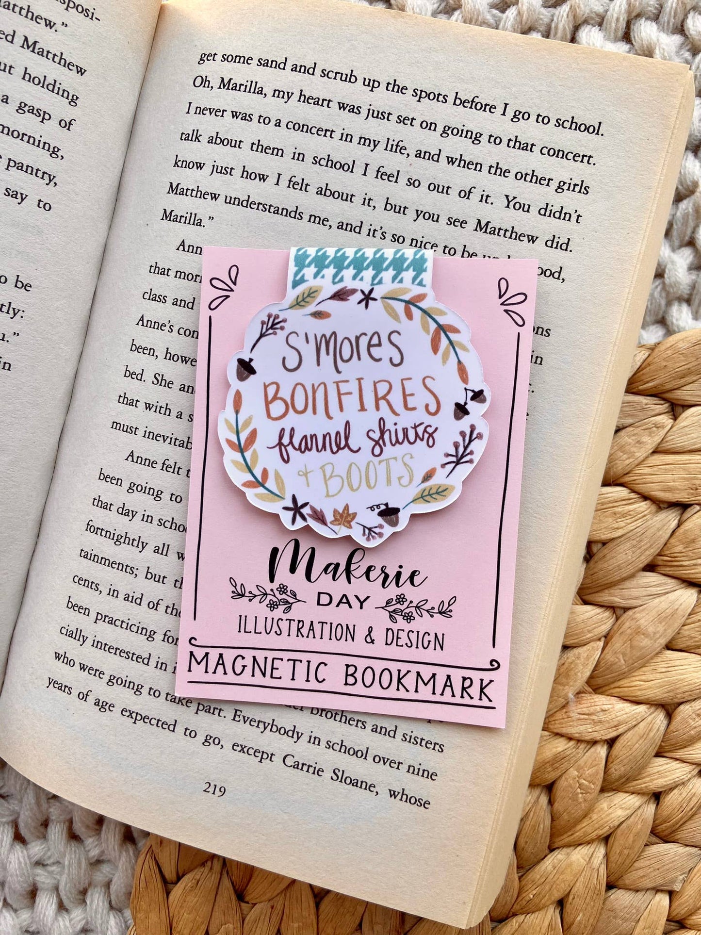 Makerie Day - Fall Wreath Magnetic Bookmark