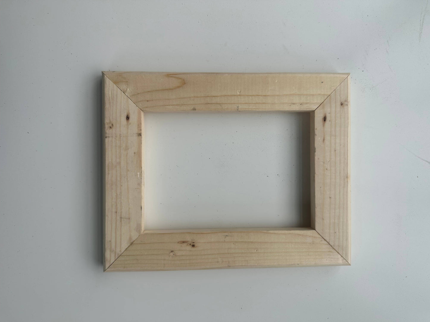 Heartland Designs - 4x6 Picture Frame