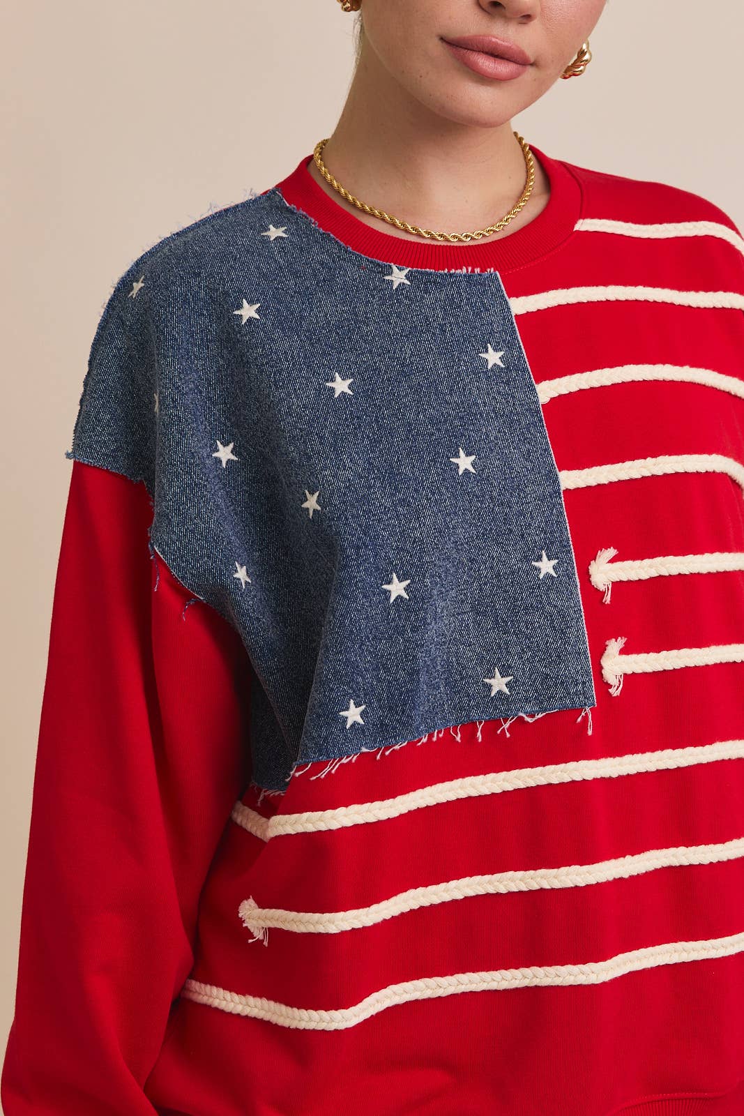GILLI - CREW NECK LONG SLEEVE "USA FLAG" NOVELTY SWEATSHIRT