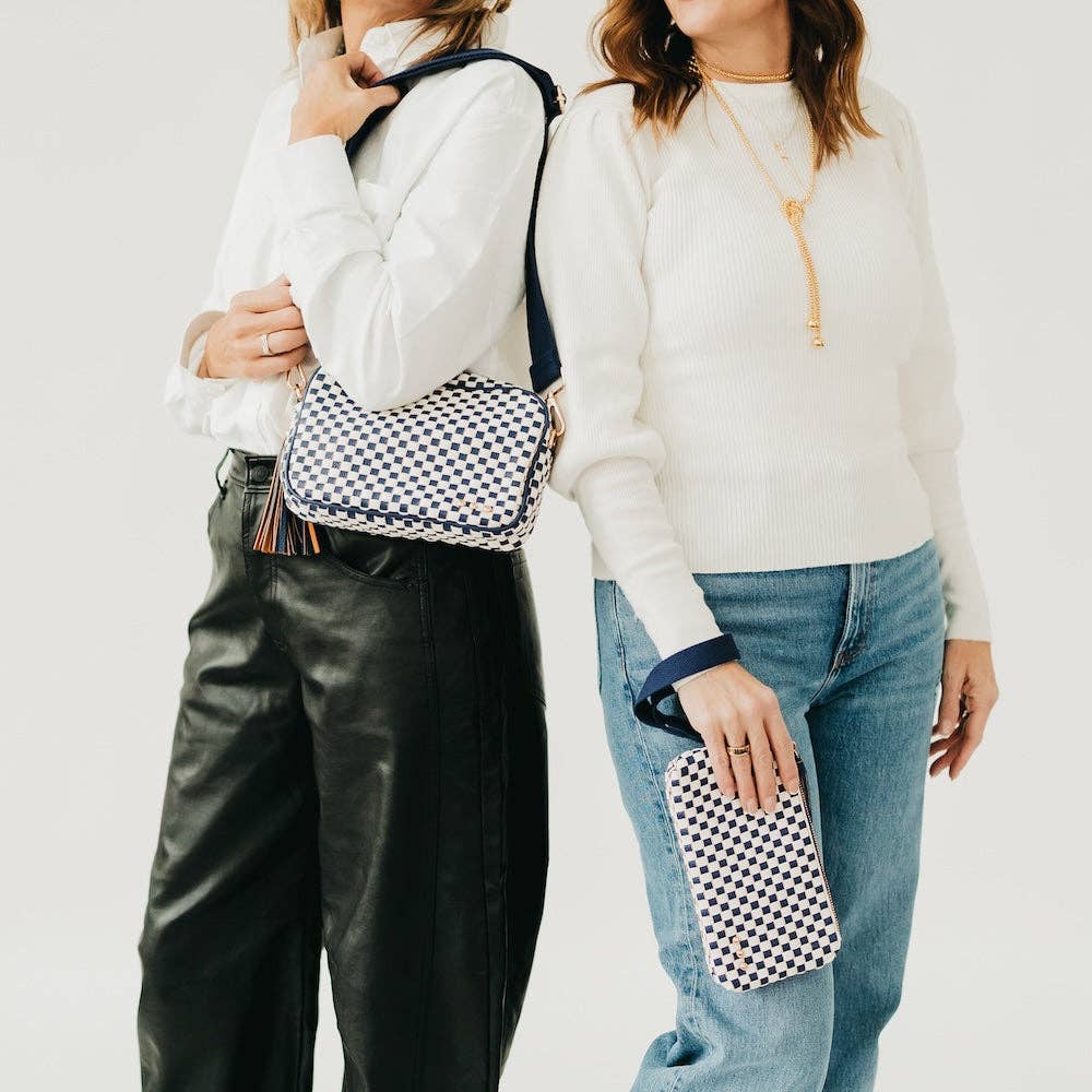 Pretty Simple - Woven Willow Camera Crossbody Bag