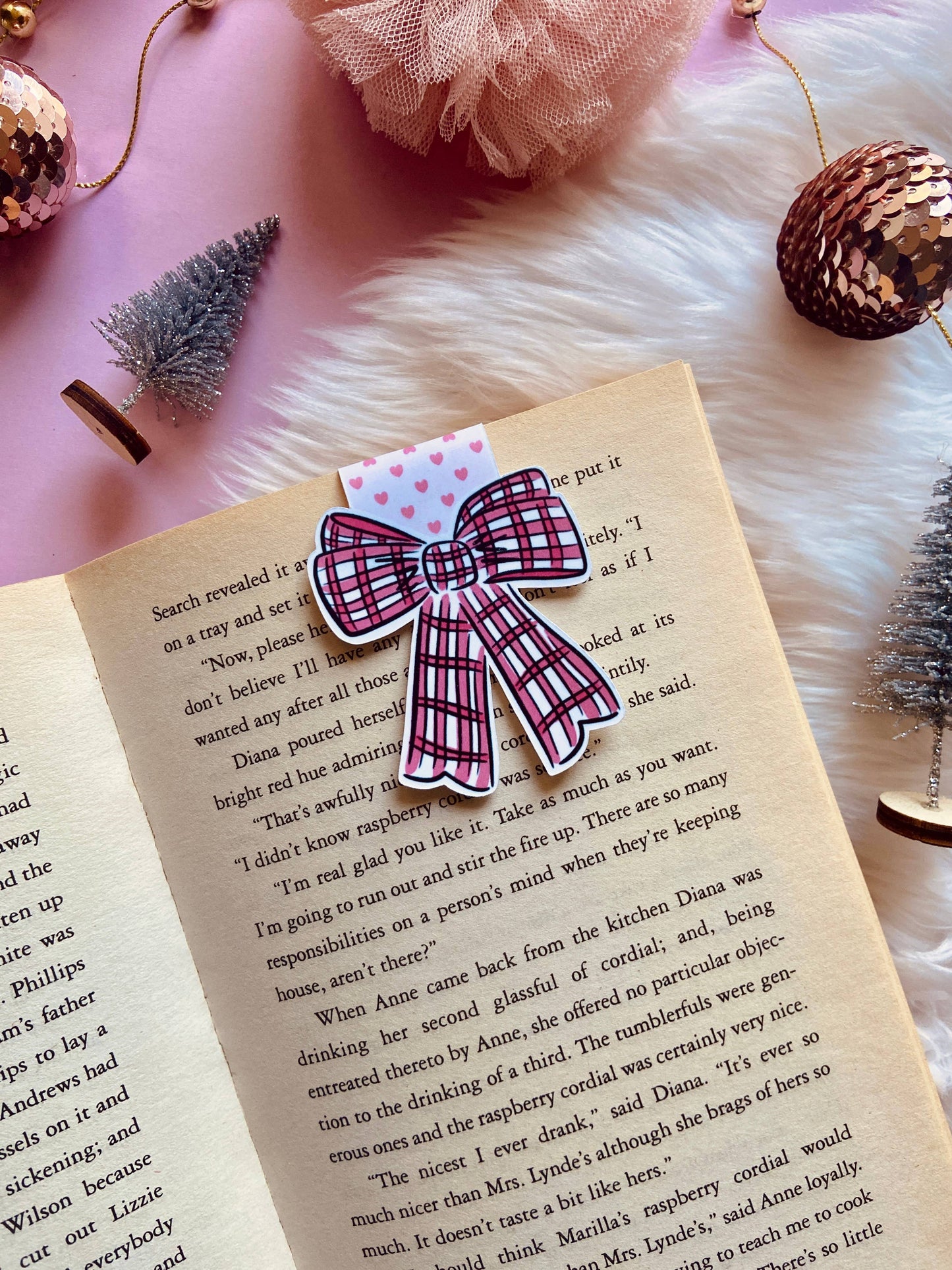 Makerie Day - Pink Plaid Bow Magnetic Bookmark