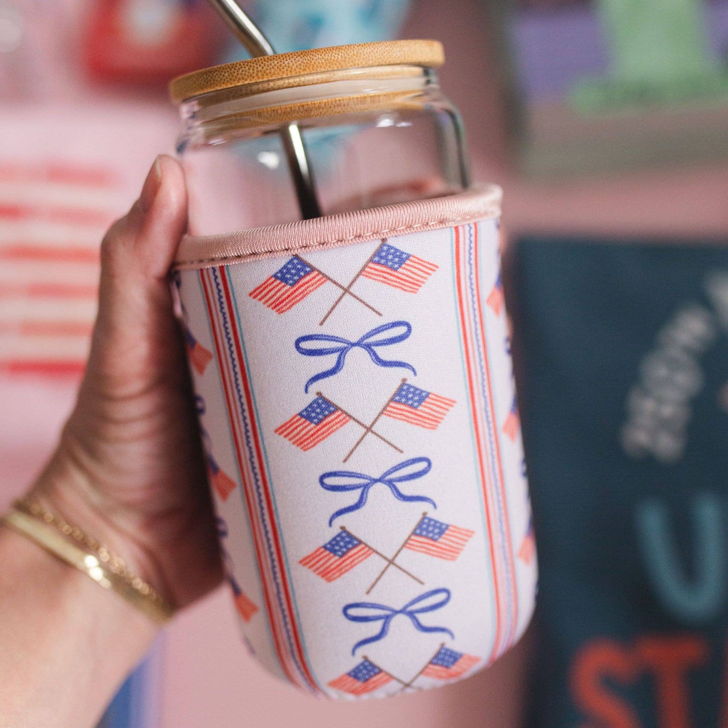 Pippi Post - American Flags & Coquette Bows Drink Sleeve