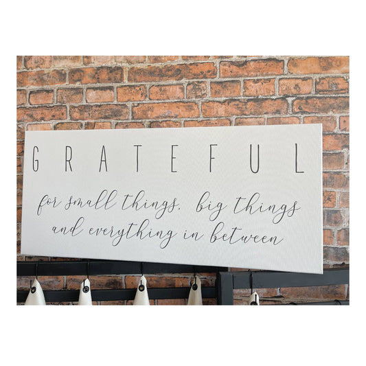 Red Barn Canvas - Grateful sign