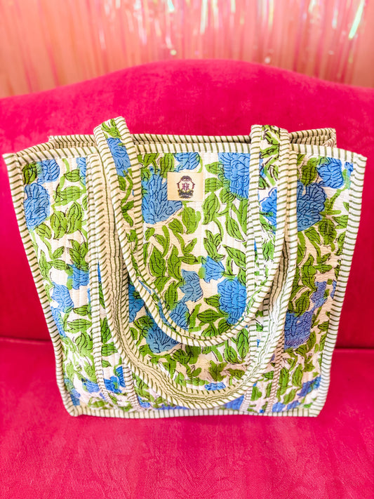 Heart of Grace - Charleston | Regular Size Quilted Tote Bag 