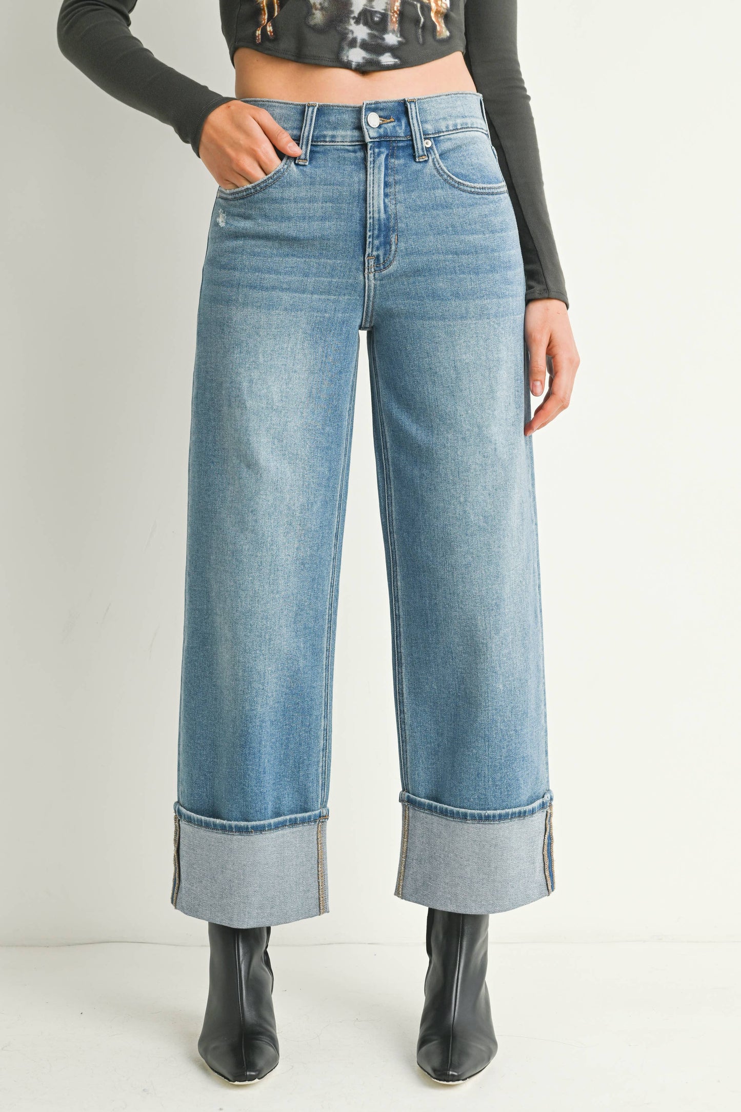 JBD - DP847 - MD - Petite Cuffed Slim Wide