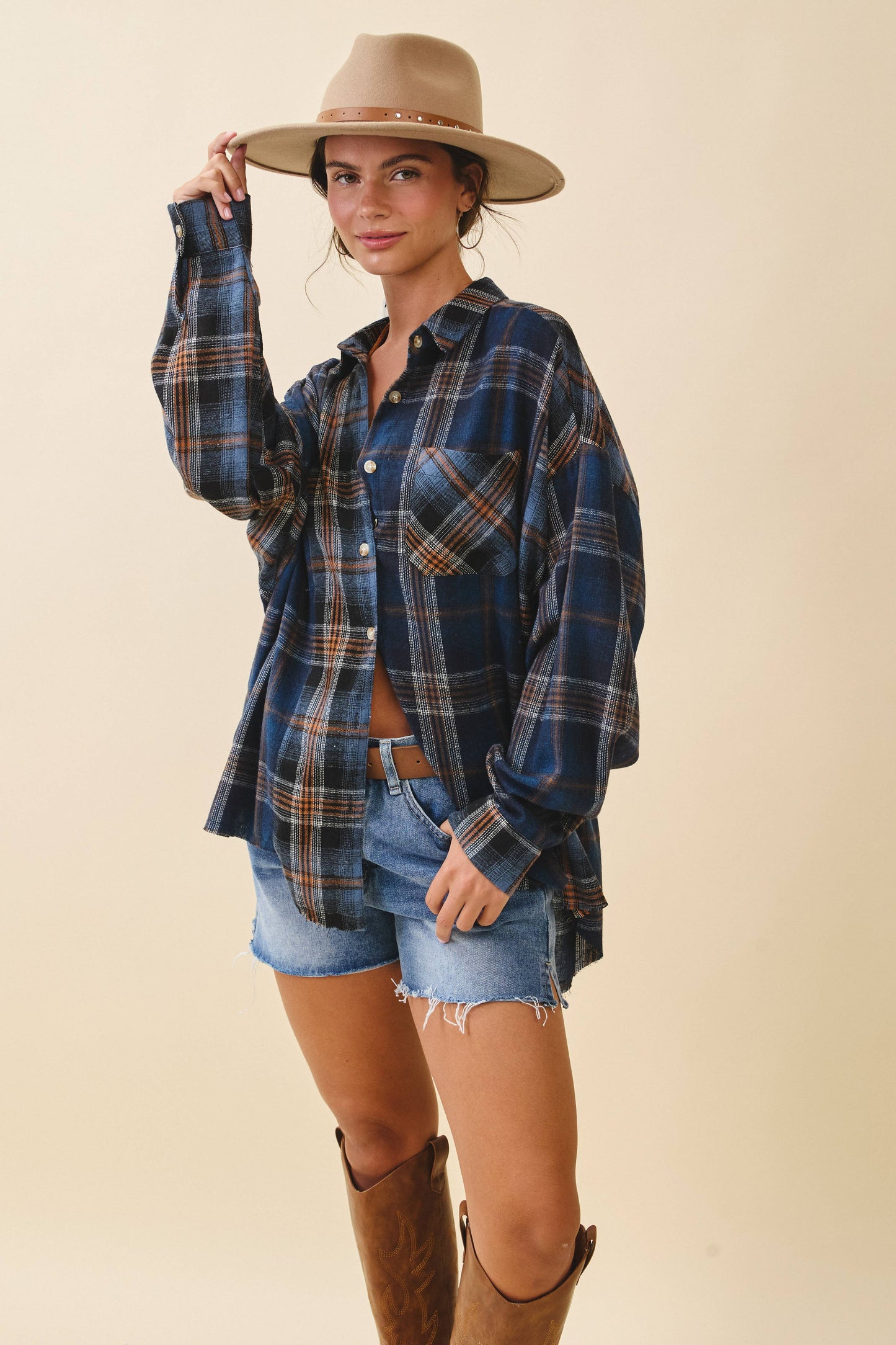 AEMI + CO - 8376EN Kambrie Plaid Flannel Shirt 1