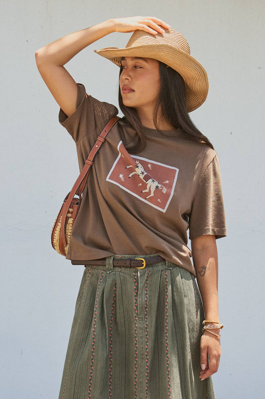 Urban Daizy - Western Horse Graphic Cotton Tee in Brown