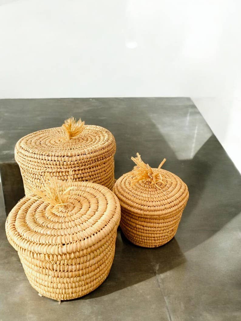 Gran Wholesale - Set of Handwoven Moroccan Raffia Baskets with Lids