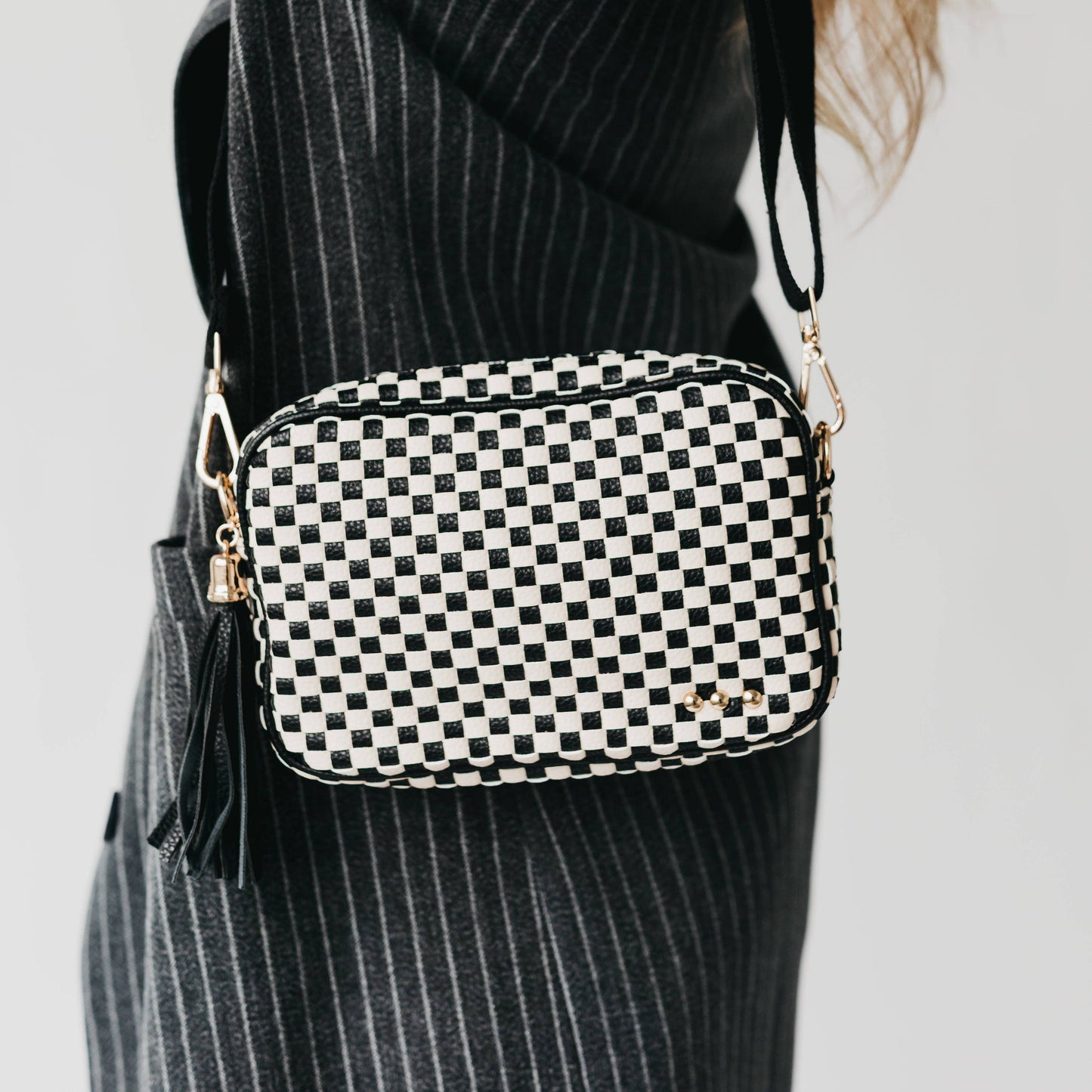 Pretty Simple - Woven Willow Camera Crossbody Bag