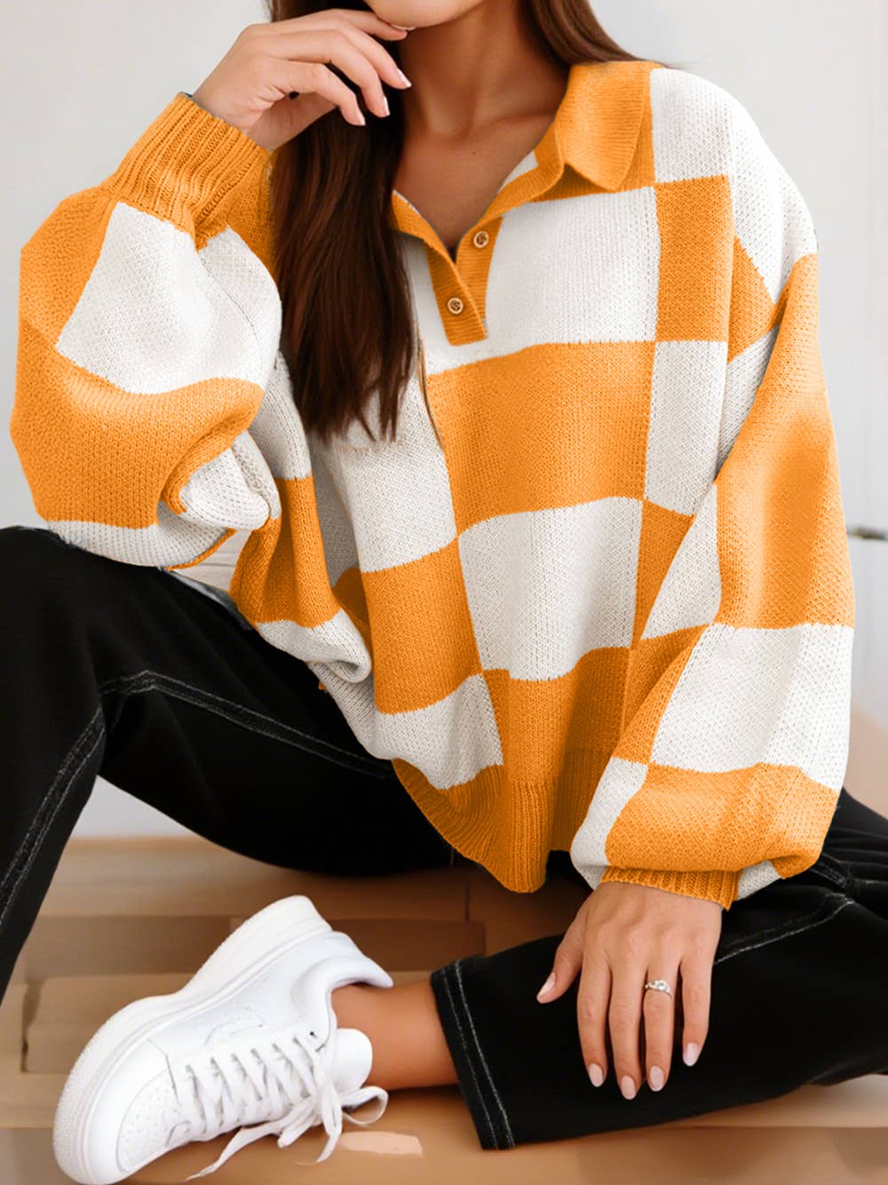 1 the Woman - Checkered V-Neck Pullover Sweater